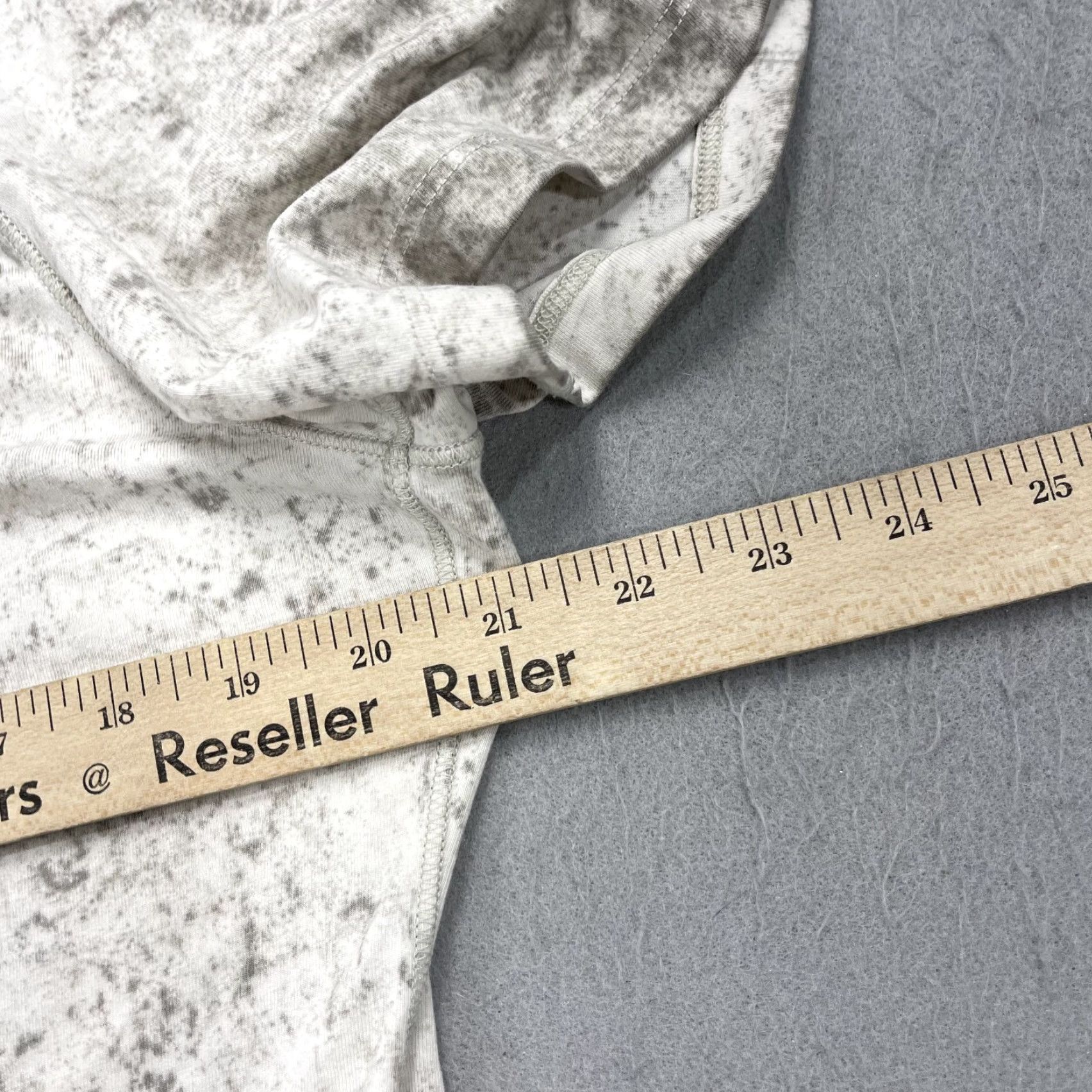Lululemon Lululemon Shirt Womens Large Ivory White Wash Opal Love Crew Tee Gym Workout Size L / US 10 / IT 46 - 7 Thumbnail