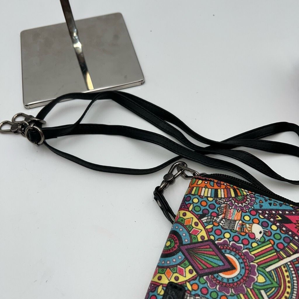 Other Sakroots Wristlet/Crossbody Phone Holder and Zip Around Wall Size ONE SIZE - 7 Thumbnail