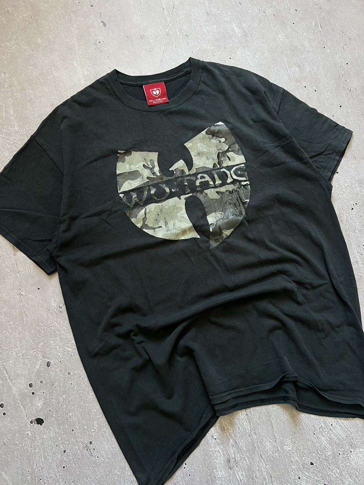 Wu-Tang Clan Rare Vintage Wu-Tang Wu Wear Camo Logo T-Shirt XL 1995 Size US XL / EU 56 / 4 - 1 Thumbnail