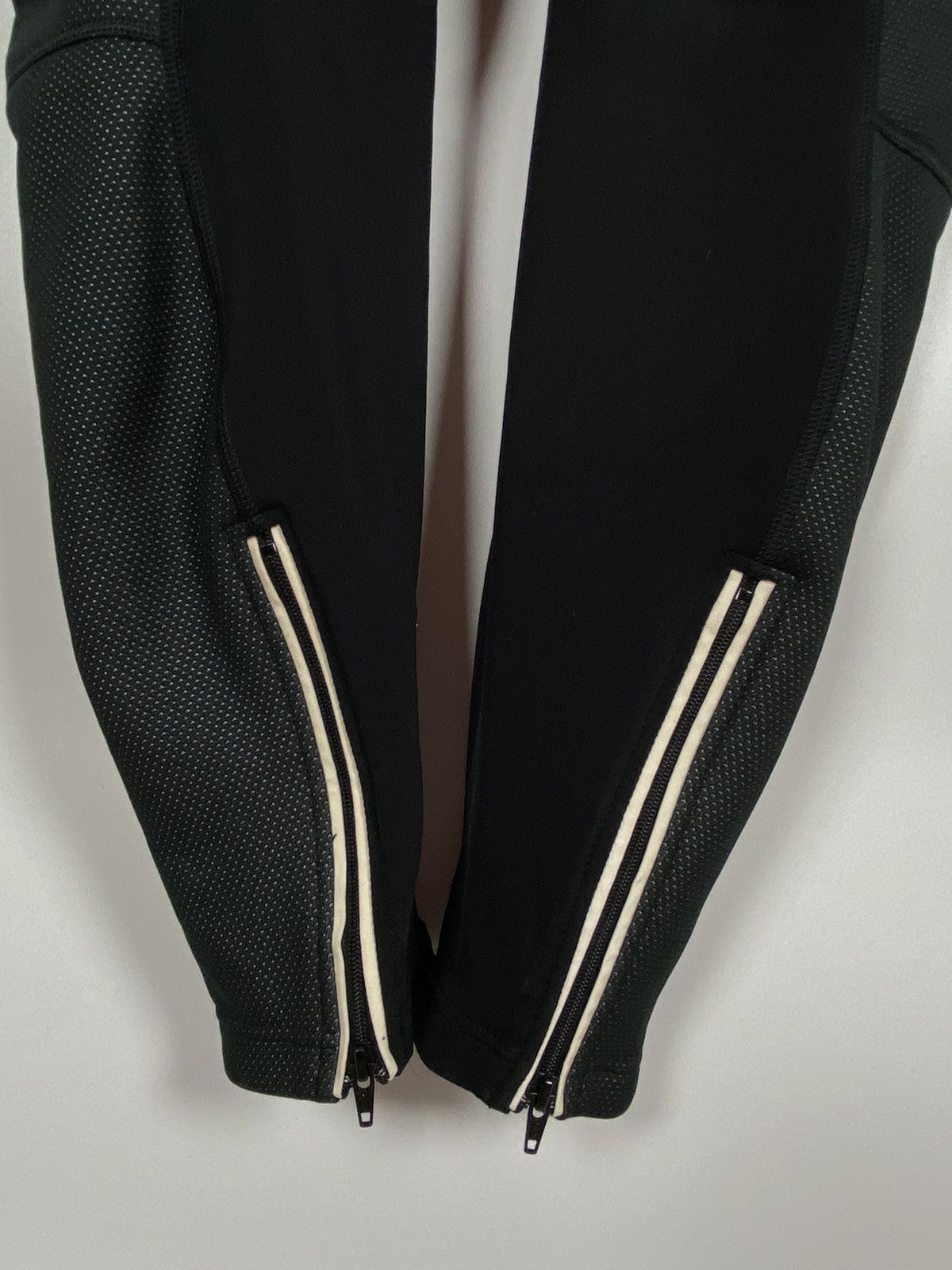 GOREWEAR Gore Bike Wear Cycling Bib Tights Shorts Mens Size Large Top Size US 36 / EU 52 - 7 Thumbnail