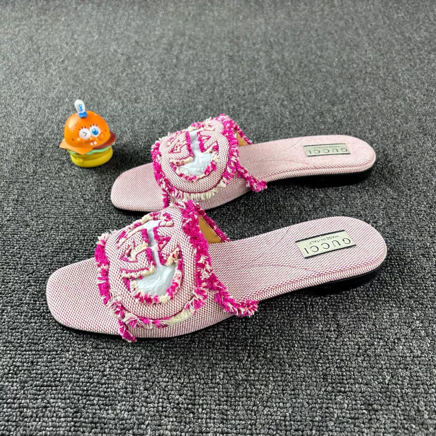 Gucci Gucci Pink Cutout Double G Slippers 40 Size US 9.5 / IT 39.5 - 1 Thumbnail