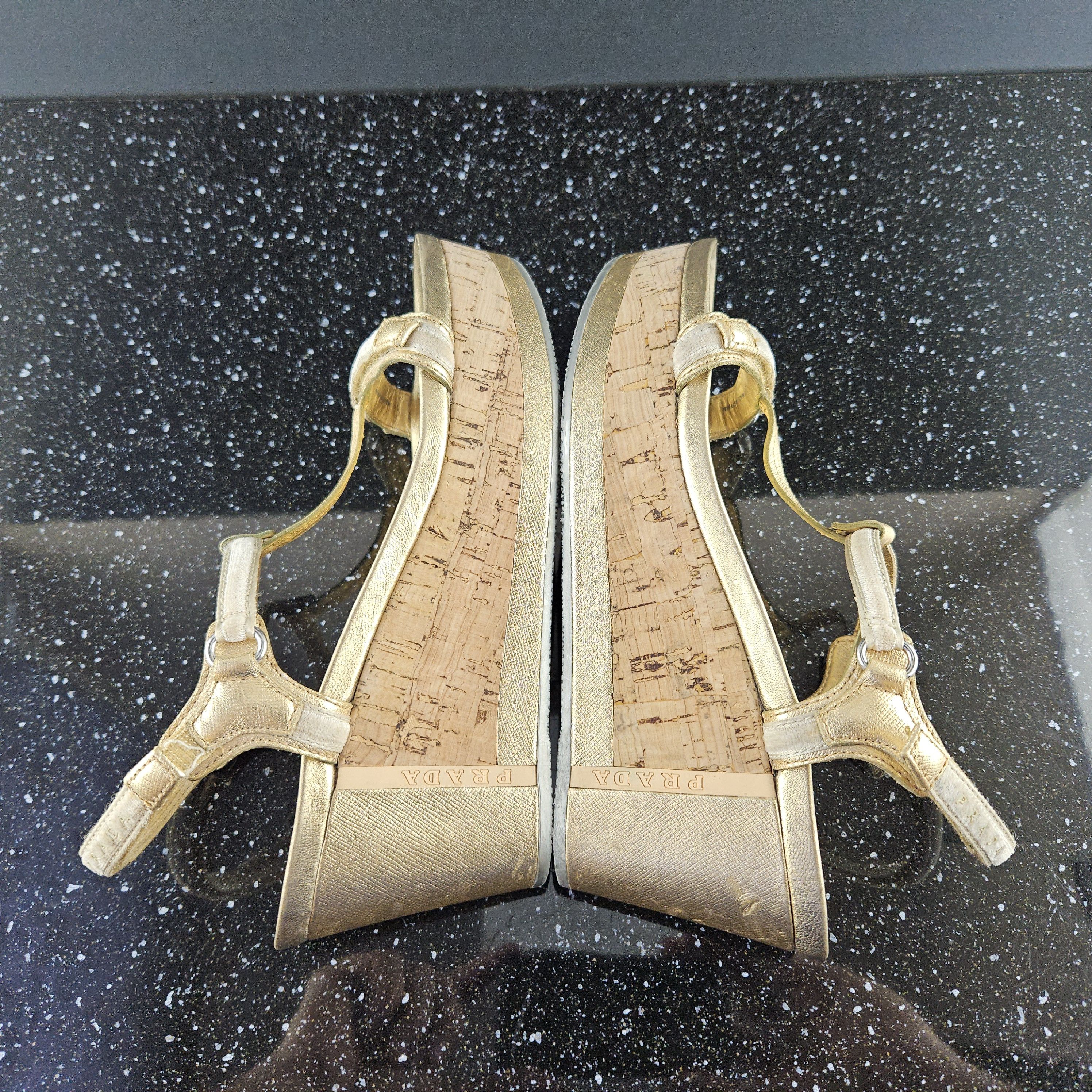 Prada Prada gold platform sandals Cork Sz 39.5 Size US 9.5 / IT 39.5 - 8 Thumbnail