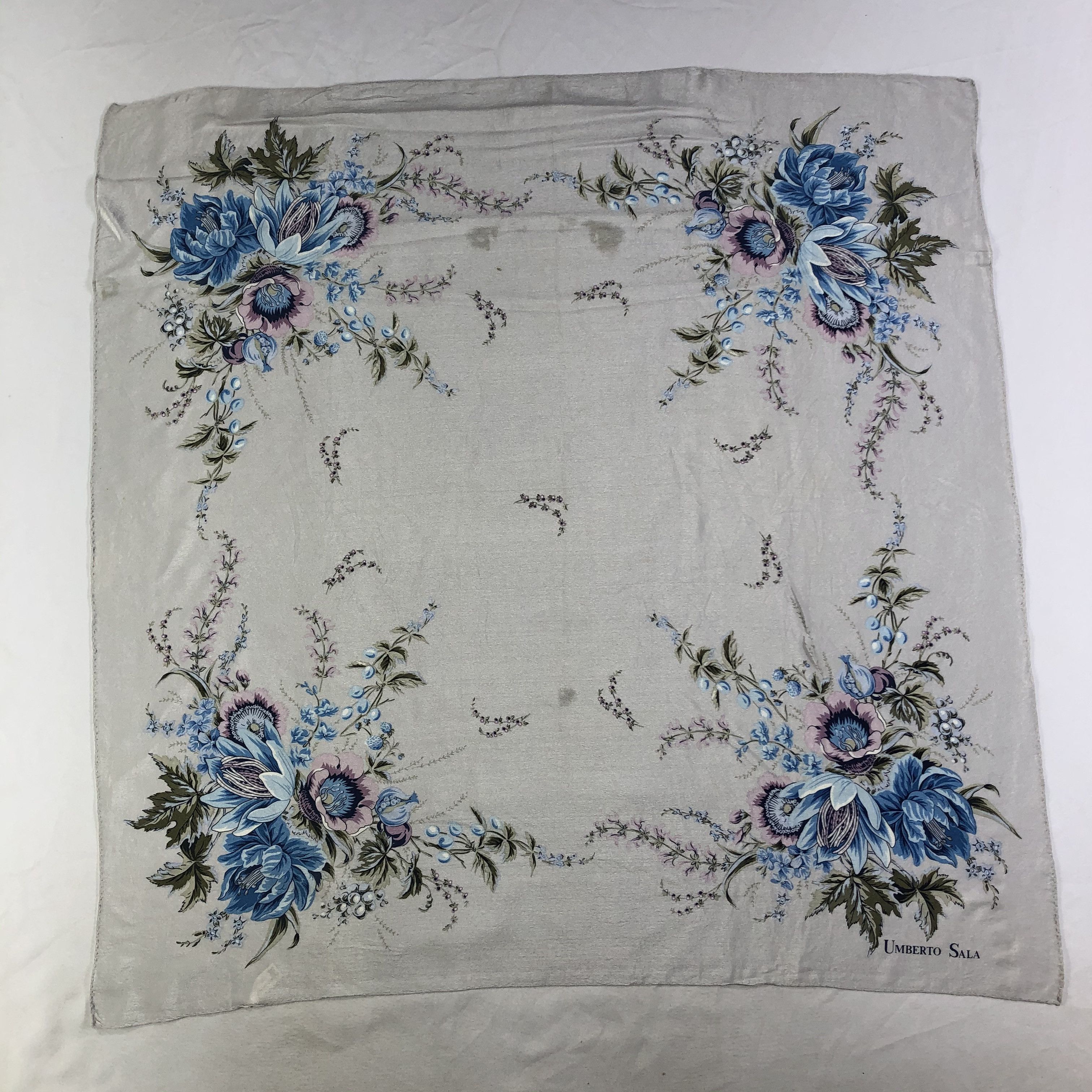 Vintage Vintage Umberto Sala Silk Scarf Size ONE SIZE - 2 Thumbnail