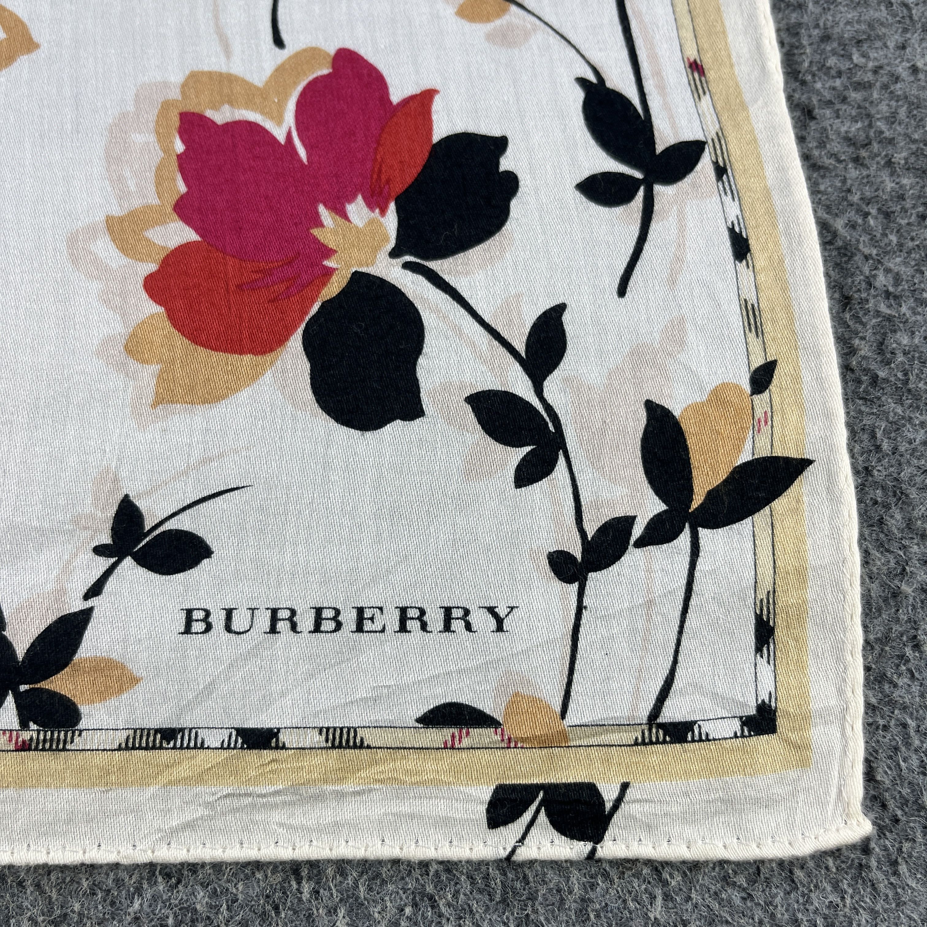 Burberry Burberry Handkerchief / Bandana / Neckerchief B089 Size ONE SIZE - 3 Thumbnail