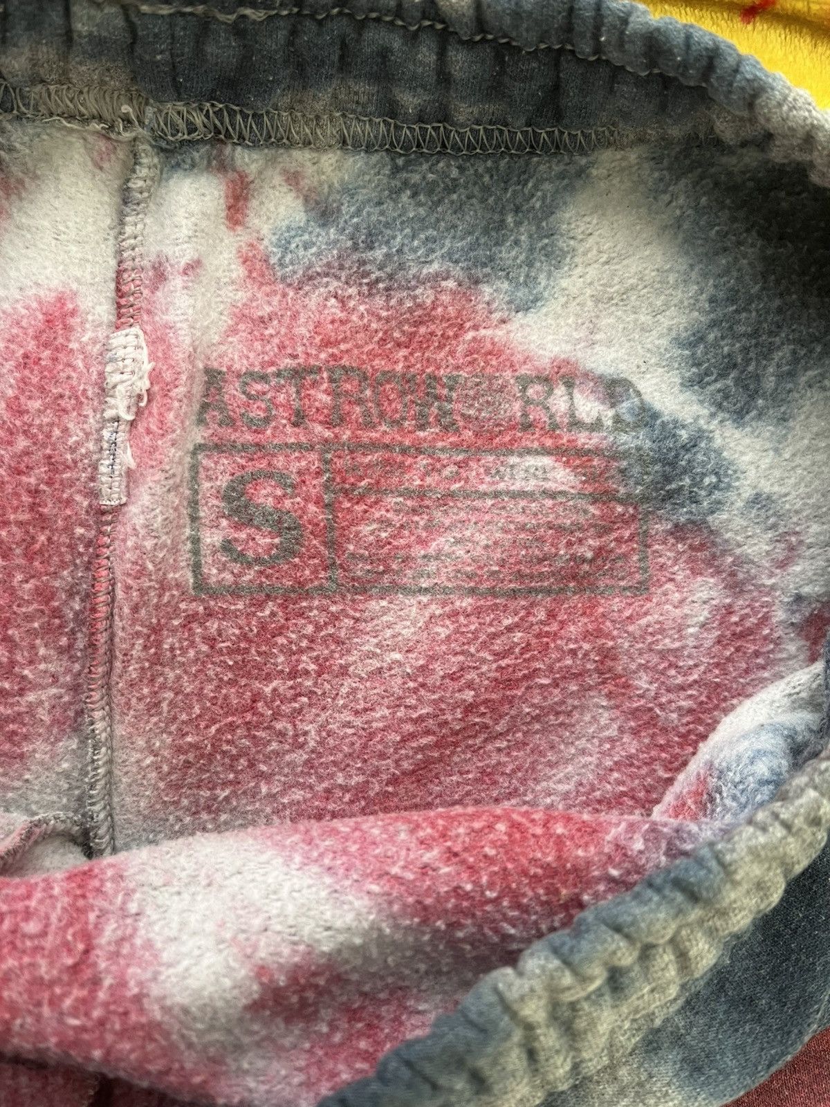 Travis Scott Astroworld tie-dye sweatpants Size US 26 / EU 42 - 4 Thumbnail