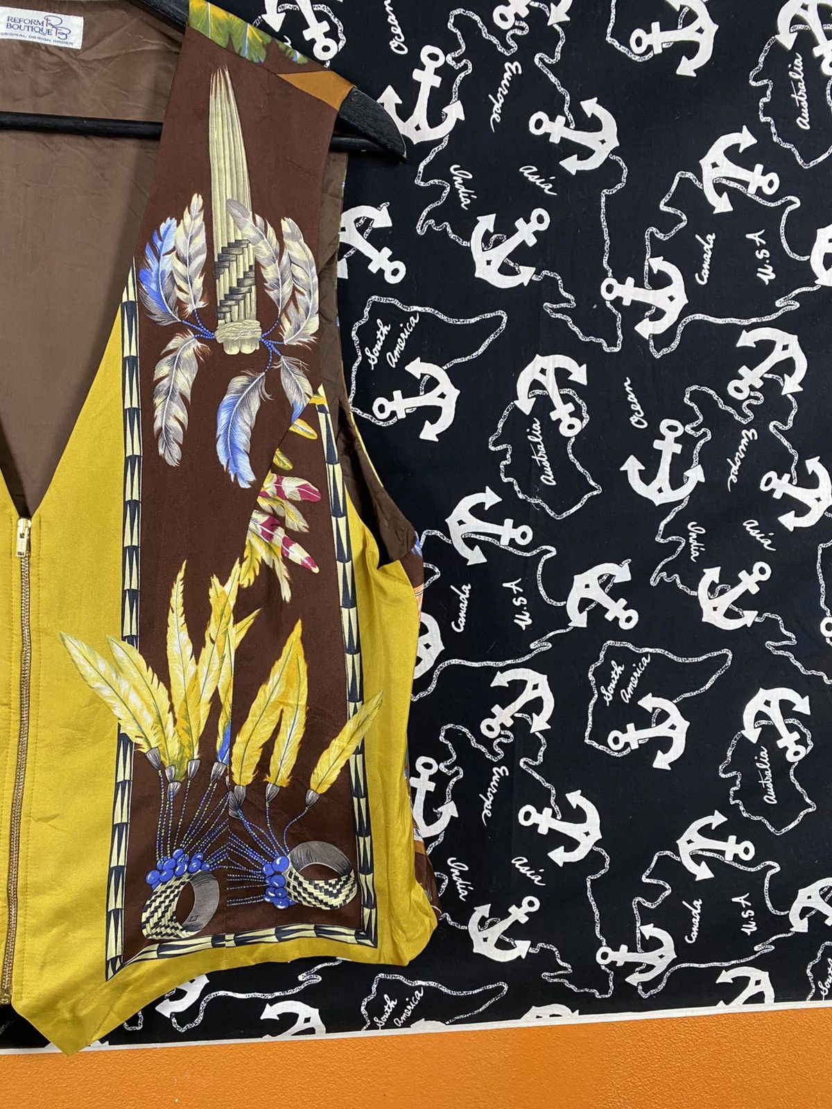 Vintage Vintage Reform Boutique Silk Scarf Vest Hermès Paris Motif Size US S / EU 44-46 / 1 - 6 Thumbnail
