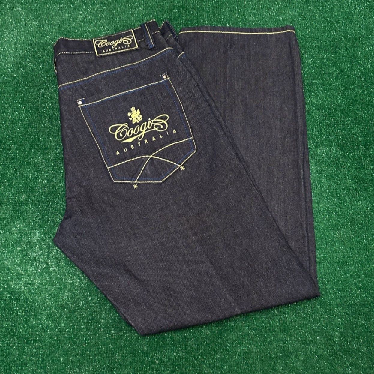 Coogi VINTAGE COOGI Jeans Baggy Skater Hip Hop Grunge VTG Mens Size 38 Embroidered Wide-Leg 38X34 Size US 38 / EU 54 - 6 Thumbnail