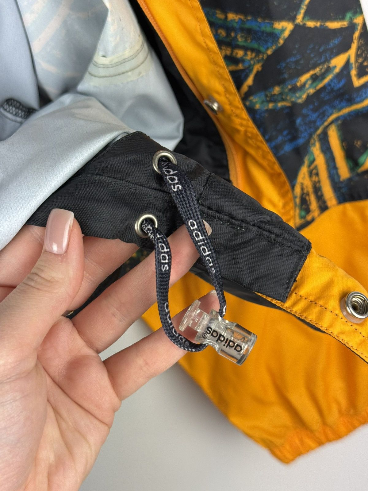 Adidas × Vintage Adidas VTG Overprinted Packable Light Windbreaker Jacket Size US M / EU 48-50 / 2 - 22 Thumbnail