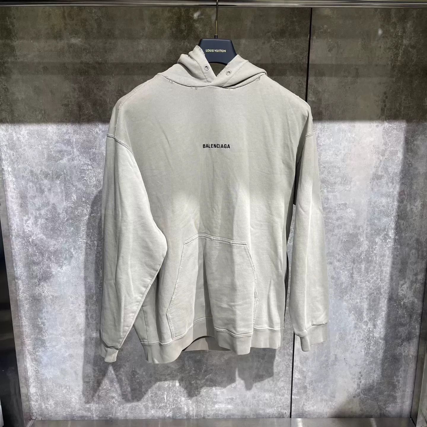 Balenciaga Balenciaga Embroidered Logo Gray Hoodie Size US S / EU 44-46 / 1 - 1 Thumbnail