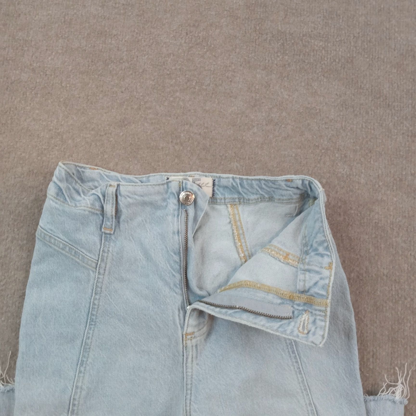 Vintage Womens High Rise Flare Leg Blue Denim Cropped Frayed Jeans Size 25 We The Free Size 42" / US 20 - 6 Thumbnail