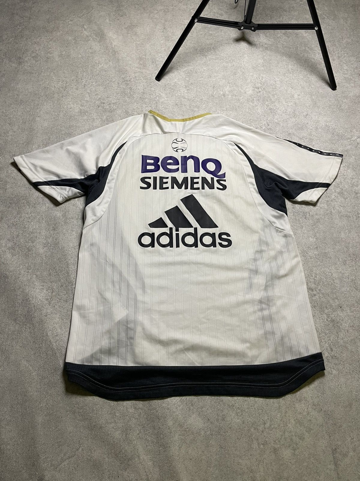 Adidas Real Madrid 2006-2007 home jersey soccer Adidas Size US L / EU 52-54 / 3 - 12 Thumbnail