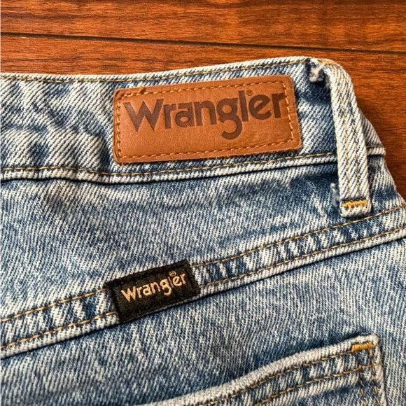Wrangler WRANGLER HIGH RISE RODEO STRAIGHT CROP JEANS SZ 2/26 Size 24" / US 00 / IT 34 - 3 Thumbnail