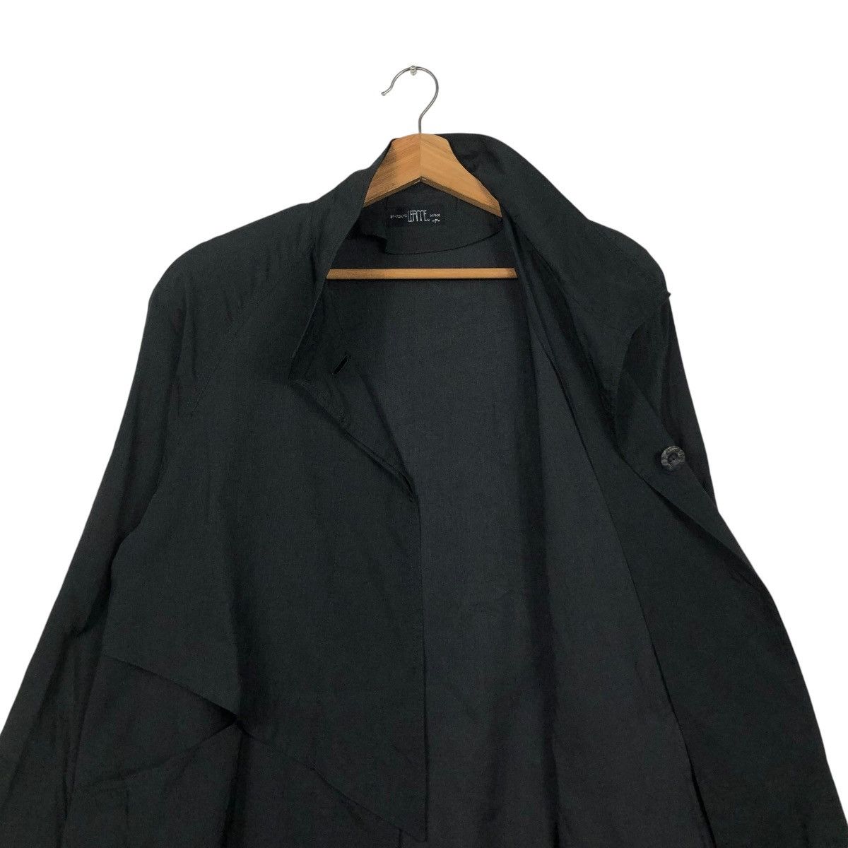 Japanese Brand 🔥VINTAGE LONG JACKET RICH BLACK LEAME ISSEY MIYAKE Size US M / EU 48-50 / 2 - 14 Thumbnail
