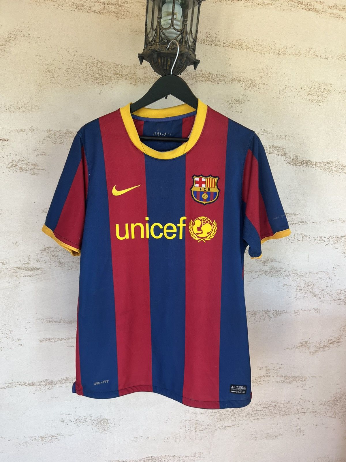 Nike ❤️💙VINTAGE FC.BARCELONA HOME JERSEY XAVI HYPE RARE BEST Size US M / EU 48-50 / 2 - 1 Thumbnail