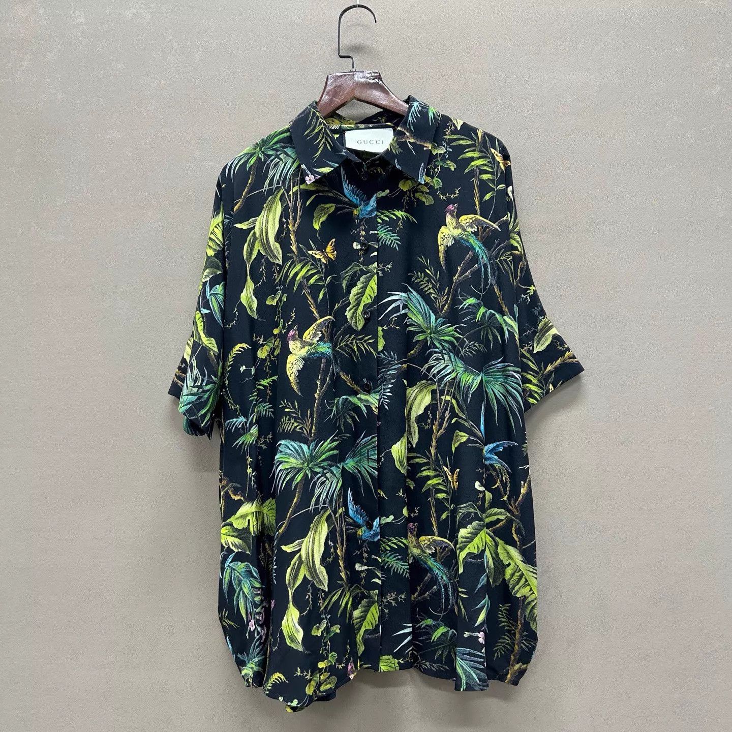 Gucci Gucci Floral Bird Print Silk Batwing Shirt 99 42 Size M / US 6-8 / IT 42-44 - 1 Thumbnail