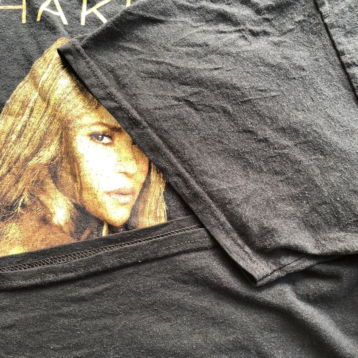 Band Tees Vintage Shakira Rare Tour Shirt Size US XXL / EU 58 / 5 - 4 Thumbnail