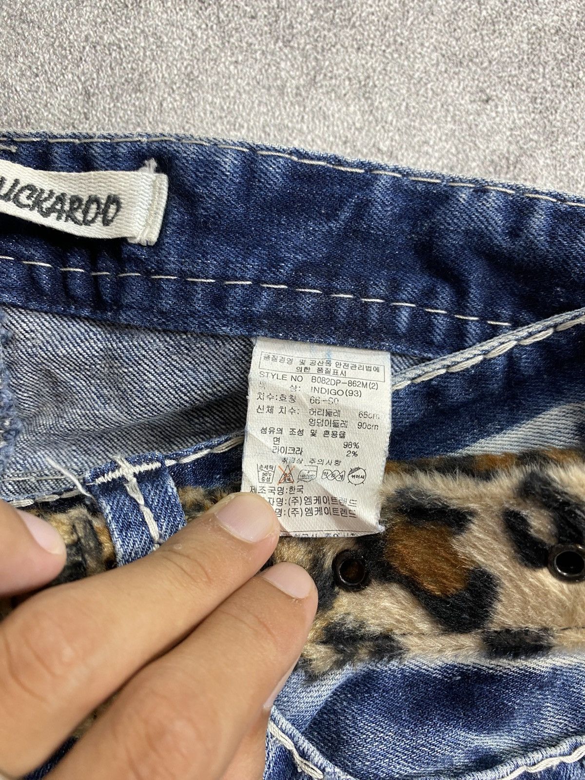 If Six Was Nine × Japanese Brand × Le Grande Bleu (L.G.B.) 2000s Buckaroo Flare Washed Jean Pant Size US 29 - 4 Thumbnail