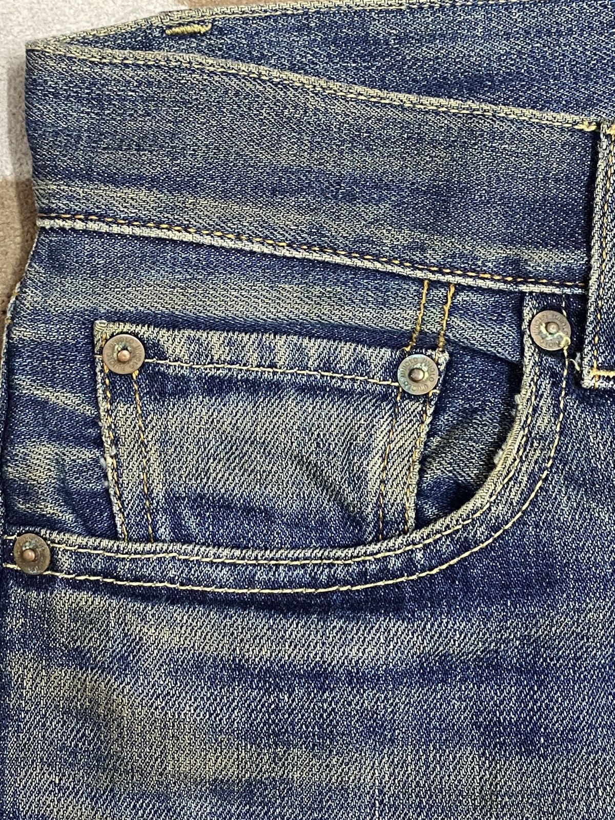Japanese Brand Vintage Uniqlo Mud Wash Distressed Loose Jeans Size US 32 / EU 48 - 10 Thumbnail