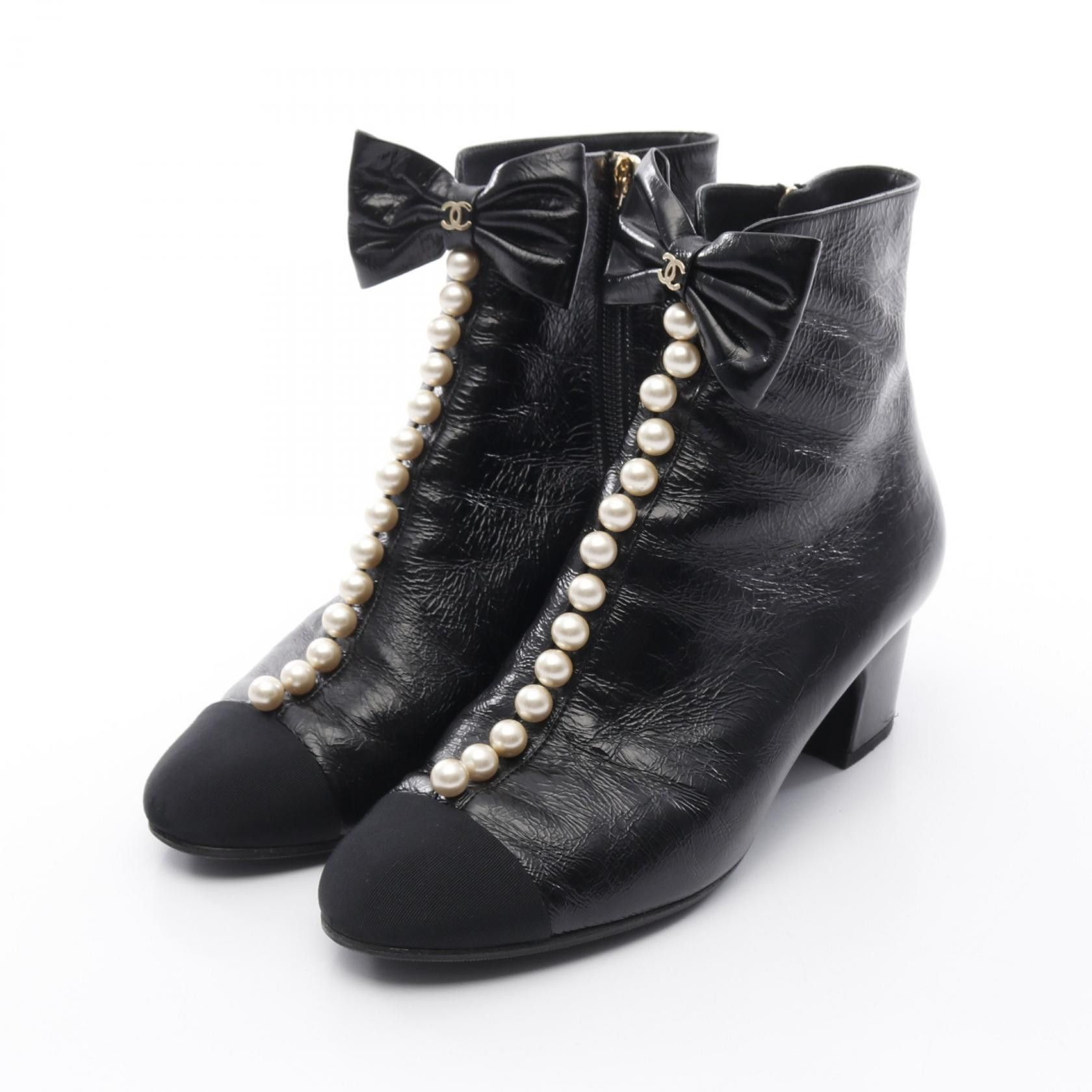 Chanel Chanel Coco Mark Leather Boots Leather Shoes G37206 in Black, Women's