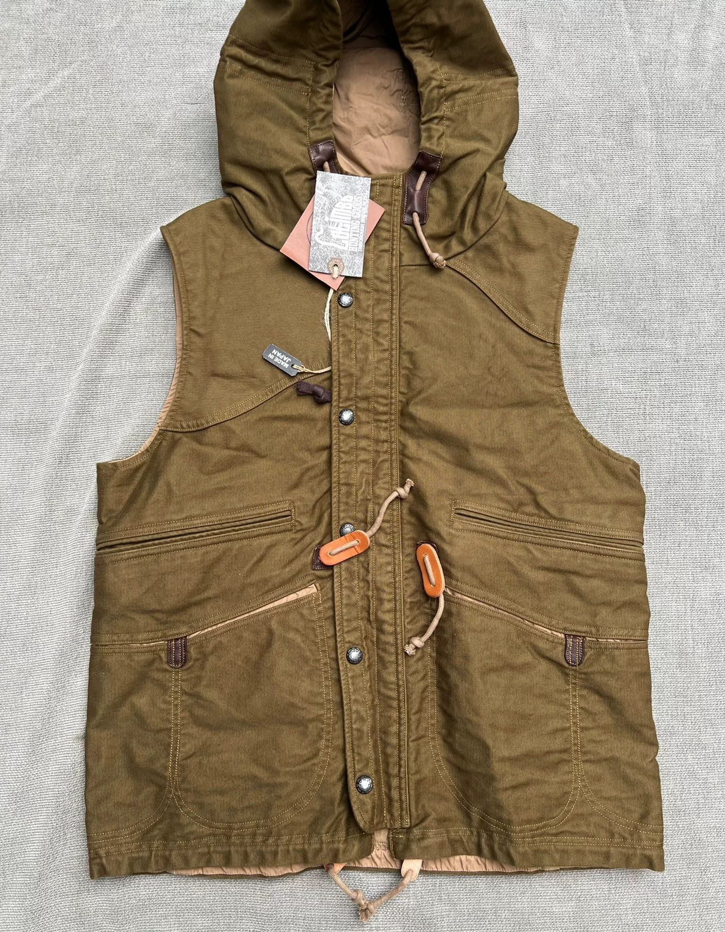 COLIMBO Colimbo Hooded Vest in Dark Khaki Size US M / EU 48-50 / 2 - 1 Thumbnail