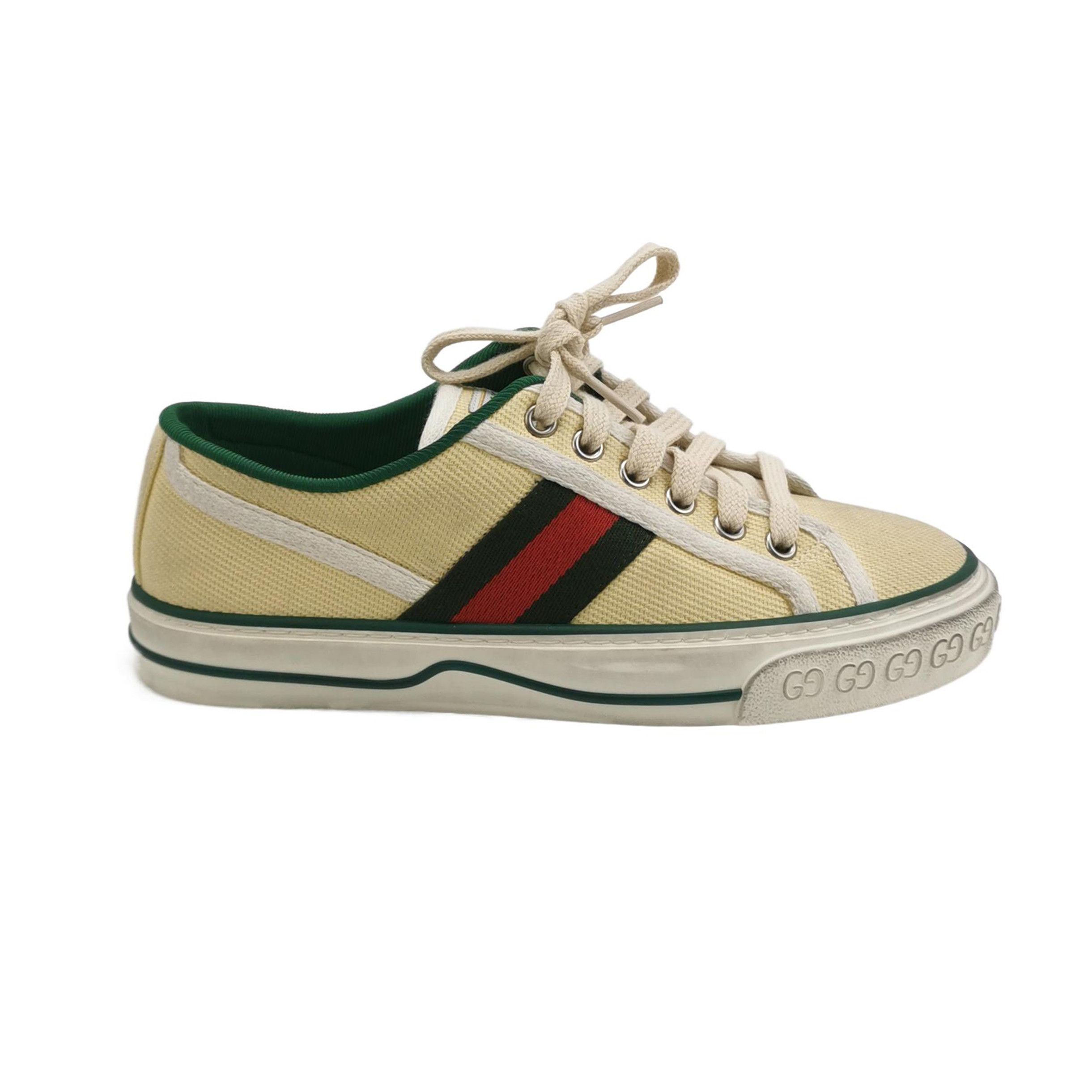 Gucci Gucci Women 5 Lowtop Sneakers Size US 5 / IT 35 - 1 Thumbnail
