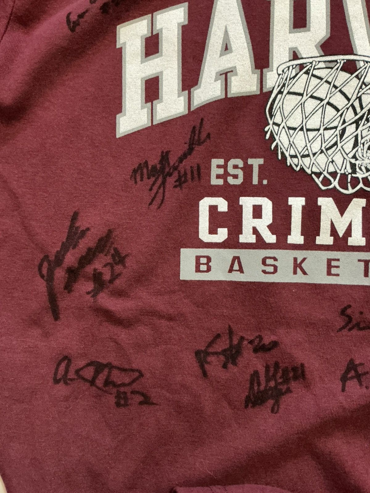 Champion Champion Harvard Crimson Basketball Autographed T-Shirt Size US L / EU 52-54 / 3 - 9 Thumbnail