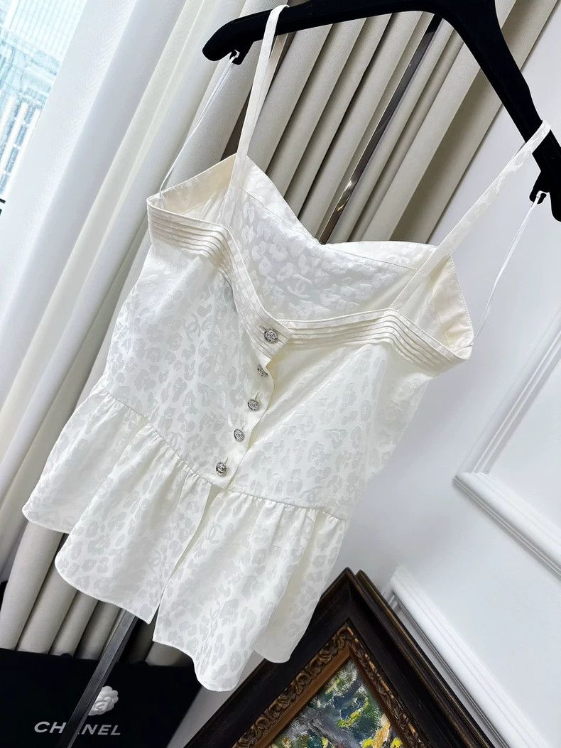 Chanel Chanel 23A white dark pattern camellia mulberry silk suspe Size S / US 4 / IT 40 - 2 Thumbnail