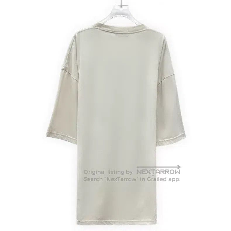 Balenciaga Balenciaga Apricot Logo Letter Embroidered Crew Neck Short Size US S / EU 44-46 / 1 - 2 Thumbnail