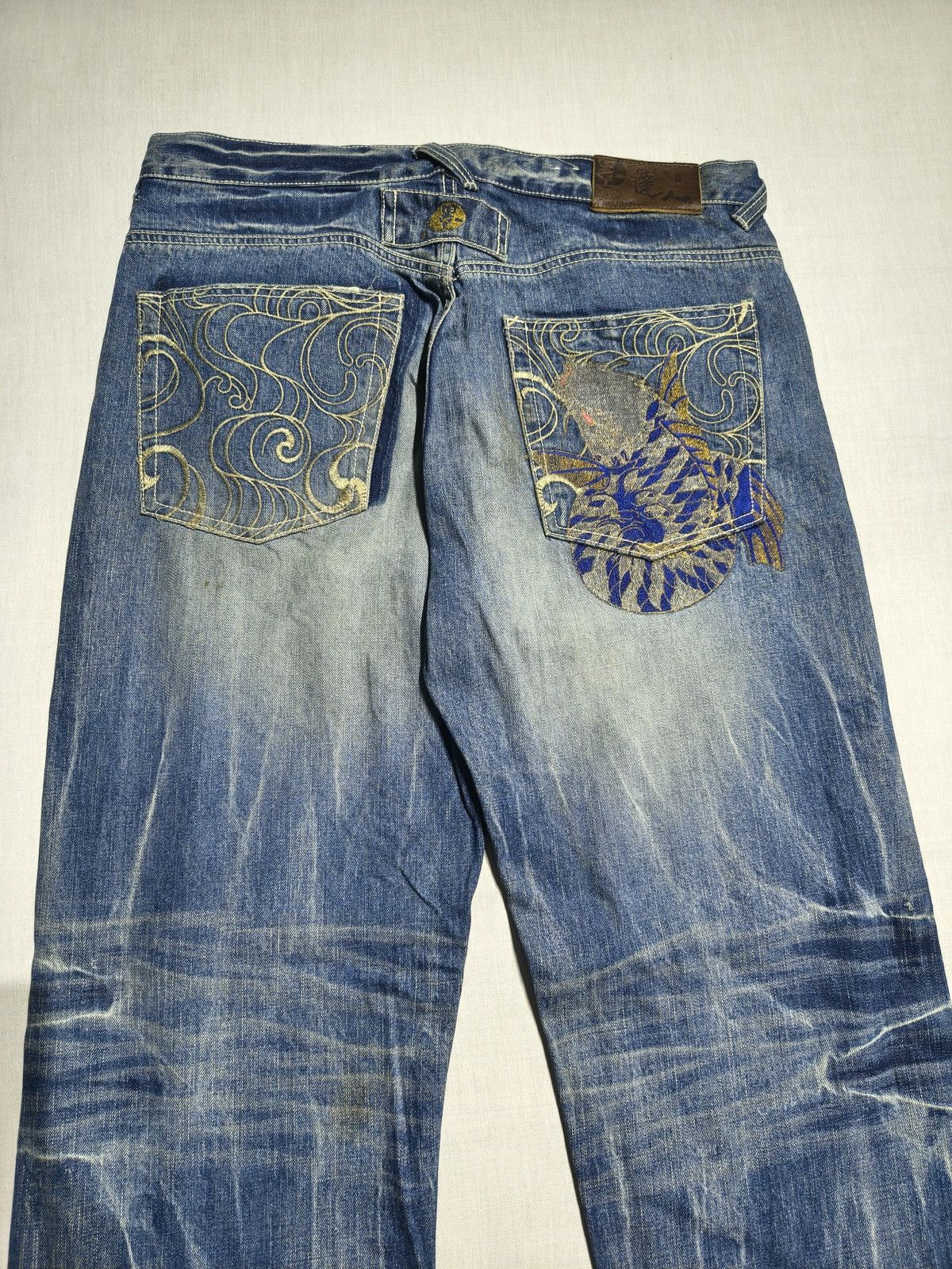 Japanese Brand Big Train Koi Fish Gold Embroidery y2k jeans (047) Size US 36 / EU 52 - 3 Thumbnail