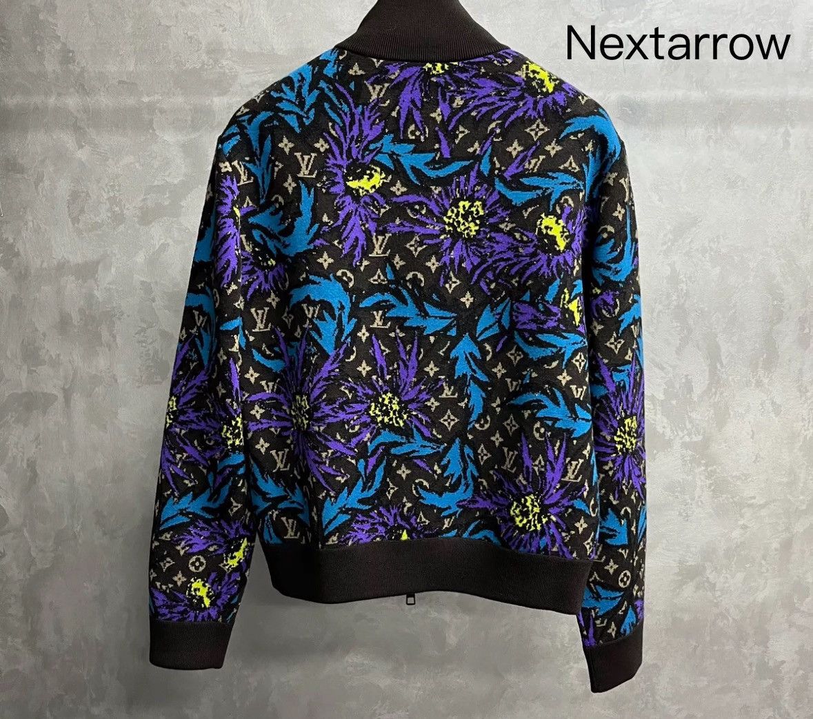 Louis Vuitton Louis Vuitton's latest black zipper long sleeved jacket Size US XS / EU 42 / 0 - 2 Thumbnail