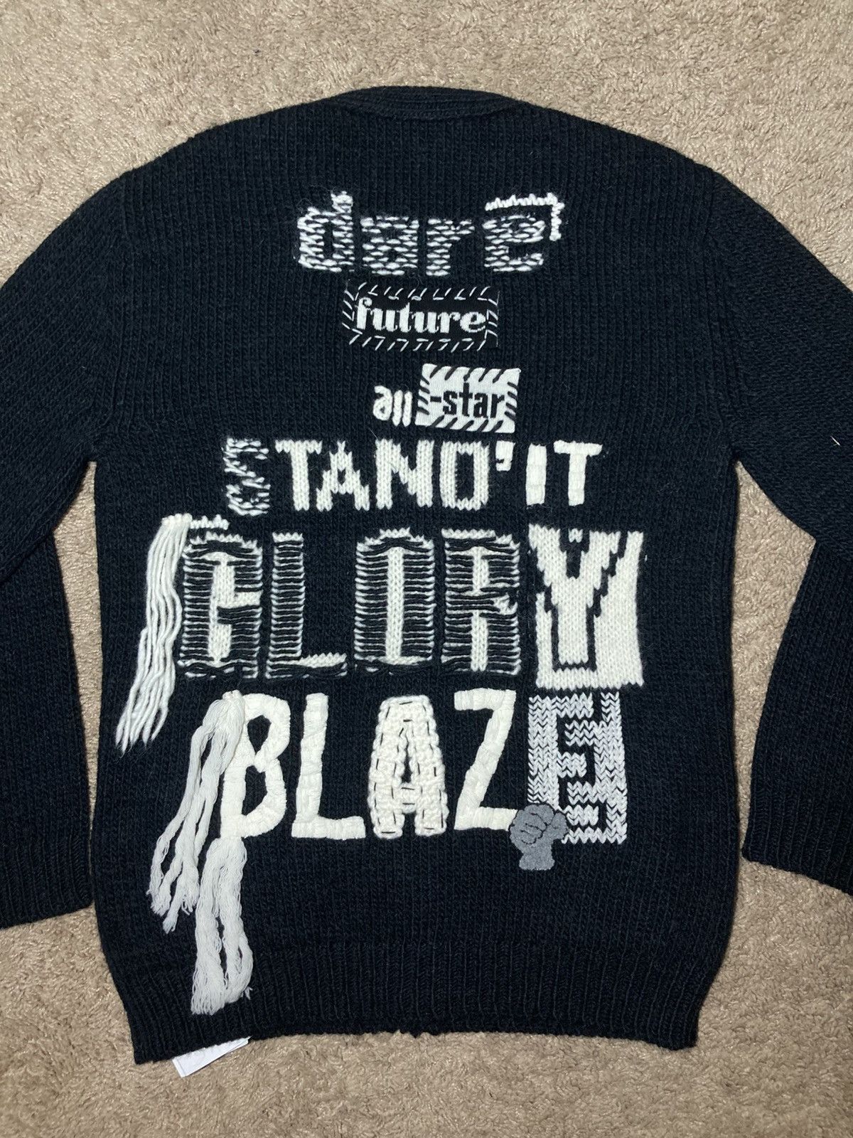 Celine New AW23 Celine Dash Snow Cardigan Hedi Slimane 2023 Artist Size US S / EU 44-46 / 1 - 1 Thumbnail