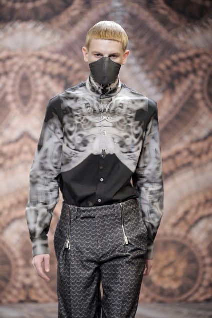 Alexander McQueen A/W 2010 Tribal Skeleton Knit Size US M / EU 48-50 / 2 - 2 Thumbnail