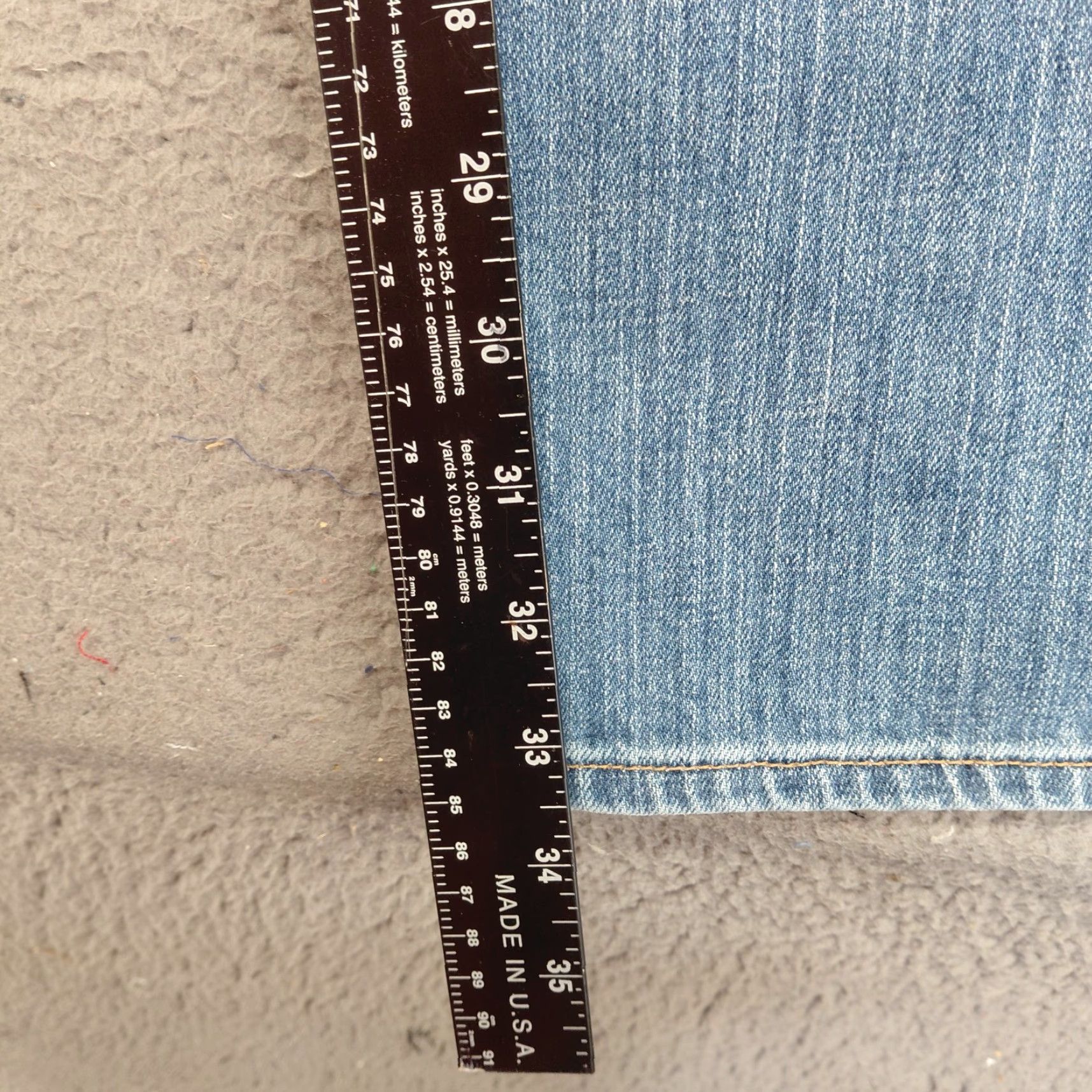 Eddie Bauer Eddie Bauer Jeans Women’s Size 6 L Blue Classic Fit Straight Leg Medium Wash Shirt? Size 28" / US 6 / IT 42 - 7 Thumbnail