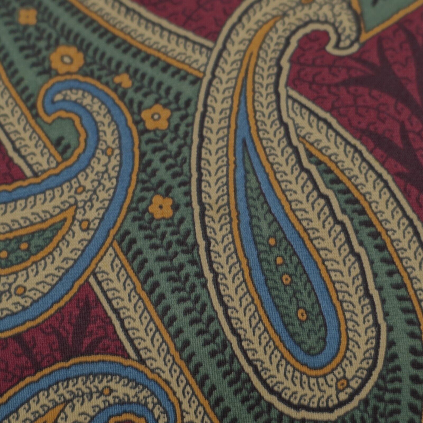 Van Heusen Van Heusen 417 Red Paisley Print Short Wide Silk Tie Size ONE SIZE - 2 Thumbnail