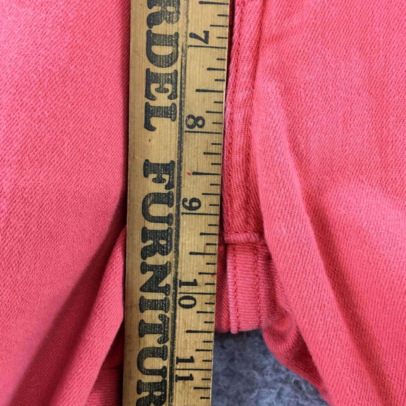 Levi's Levis Pedal Skimmer Short Womens 8 Coral Mid Rise Zip Fly Button 5 Pocket Cuffed Size 30" / US 8 / IT 44 - 7 Thumbnail