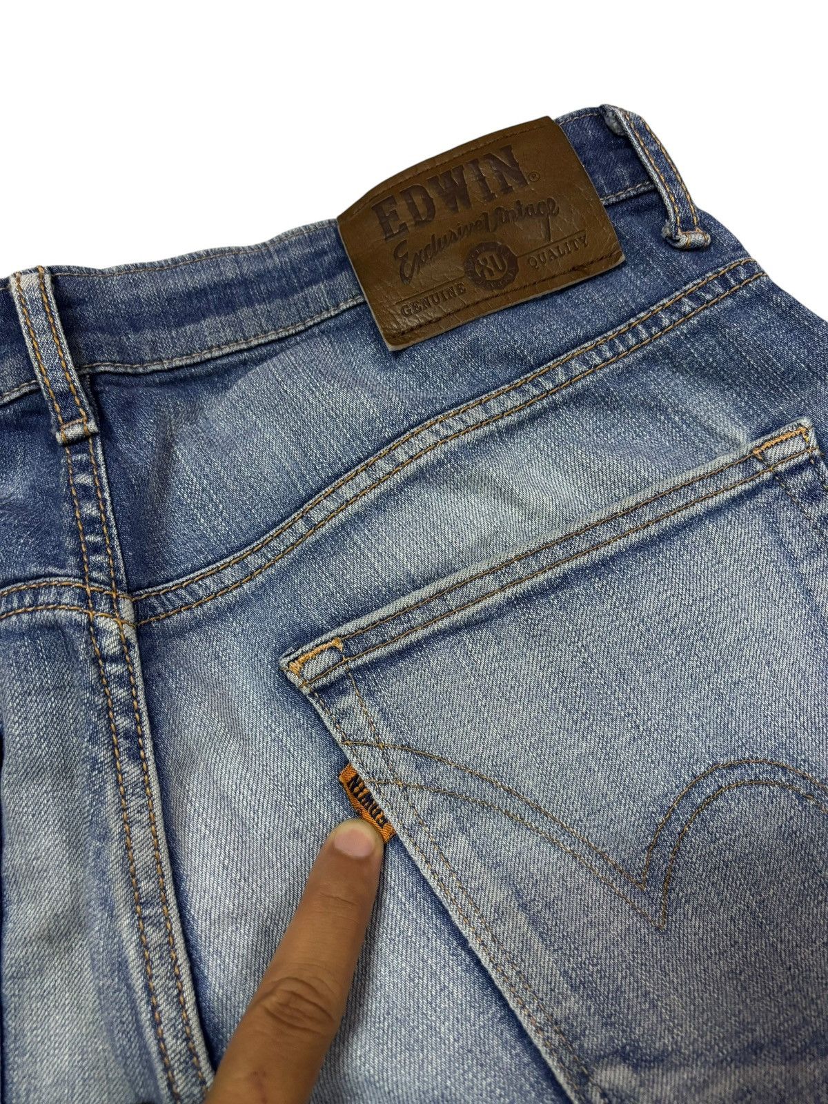 Edwin Vtg Edwin XV Japan 407 Relaxed Distressed Jeans Size US 30 / EU 46 - 9 Thumbnail