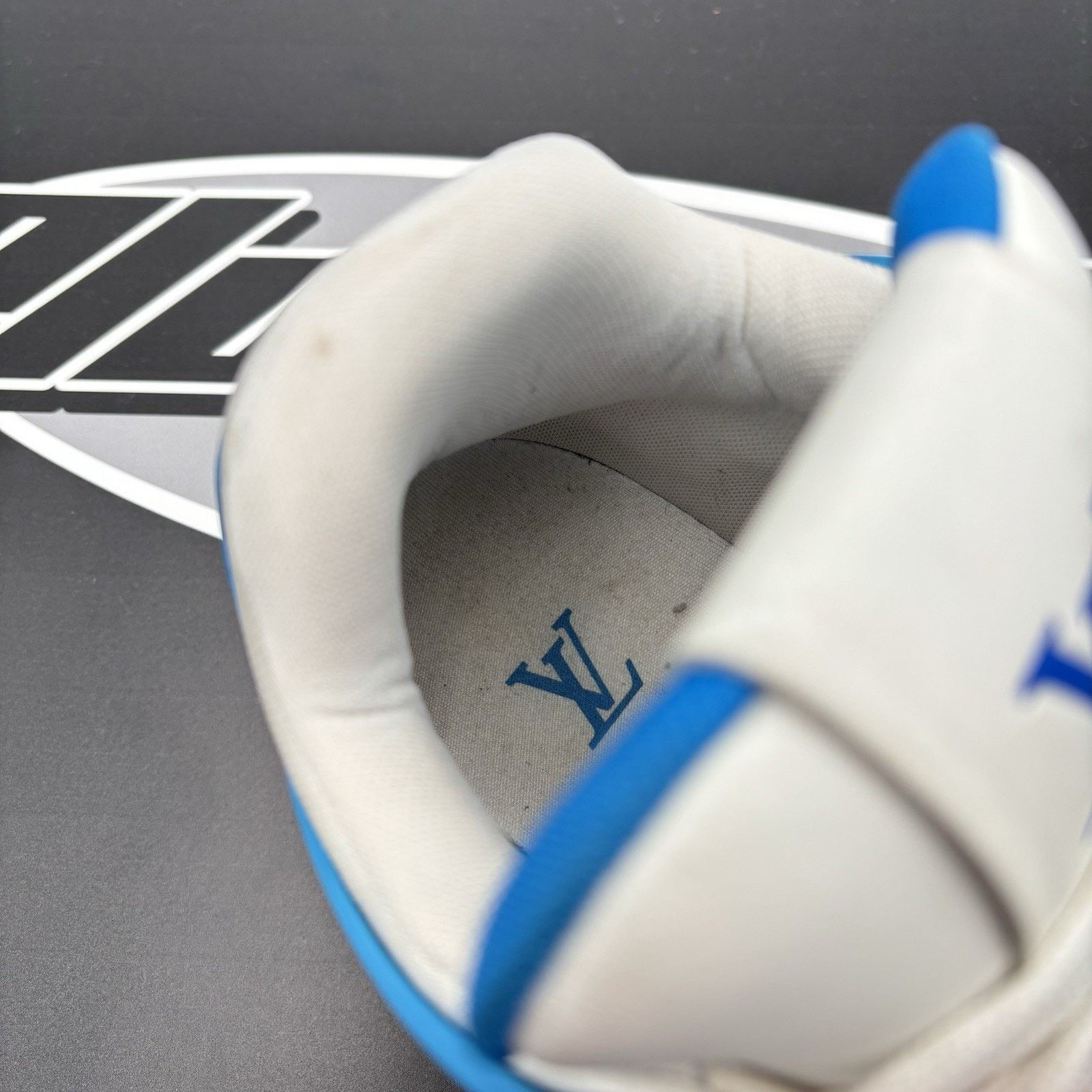 Louis Vuitton Louis Vuitton Trainer Mid ‘ White, Blue ’ | GREAT COND! Size US 10 / EU 43 - 16 Thumbnail