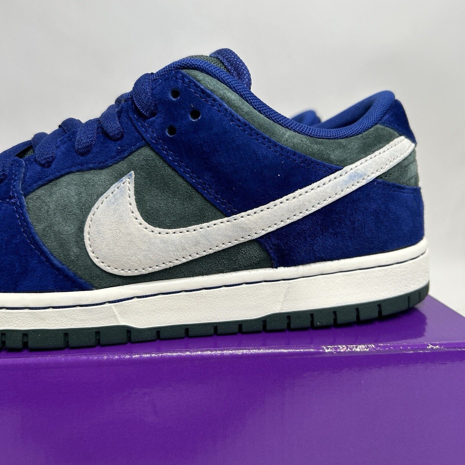 Nike Nike SB Dunk Low “Deep Royal Vintage Green” 2024 Size US 11.5 / EU 44-45 - 10 Thumbnail
