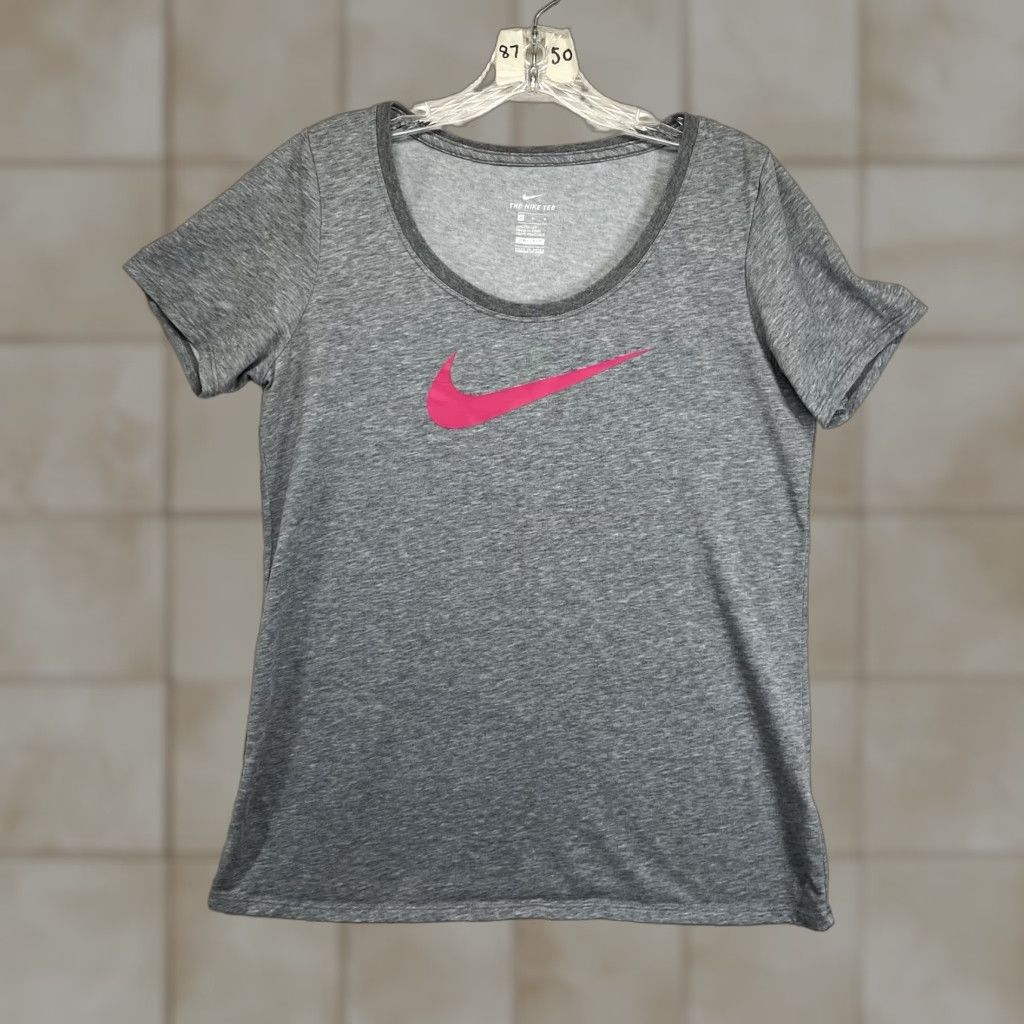Nike Nike Shirt Women's Large Gray Casual Lightweight Outdoors Dri-Fit Ladies Thin Size L / US 10 / IT 46 - 1 Thumbnail