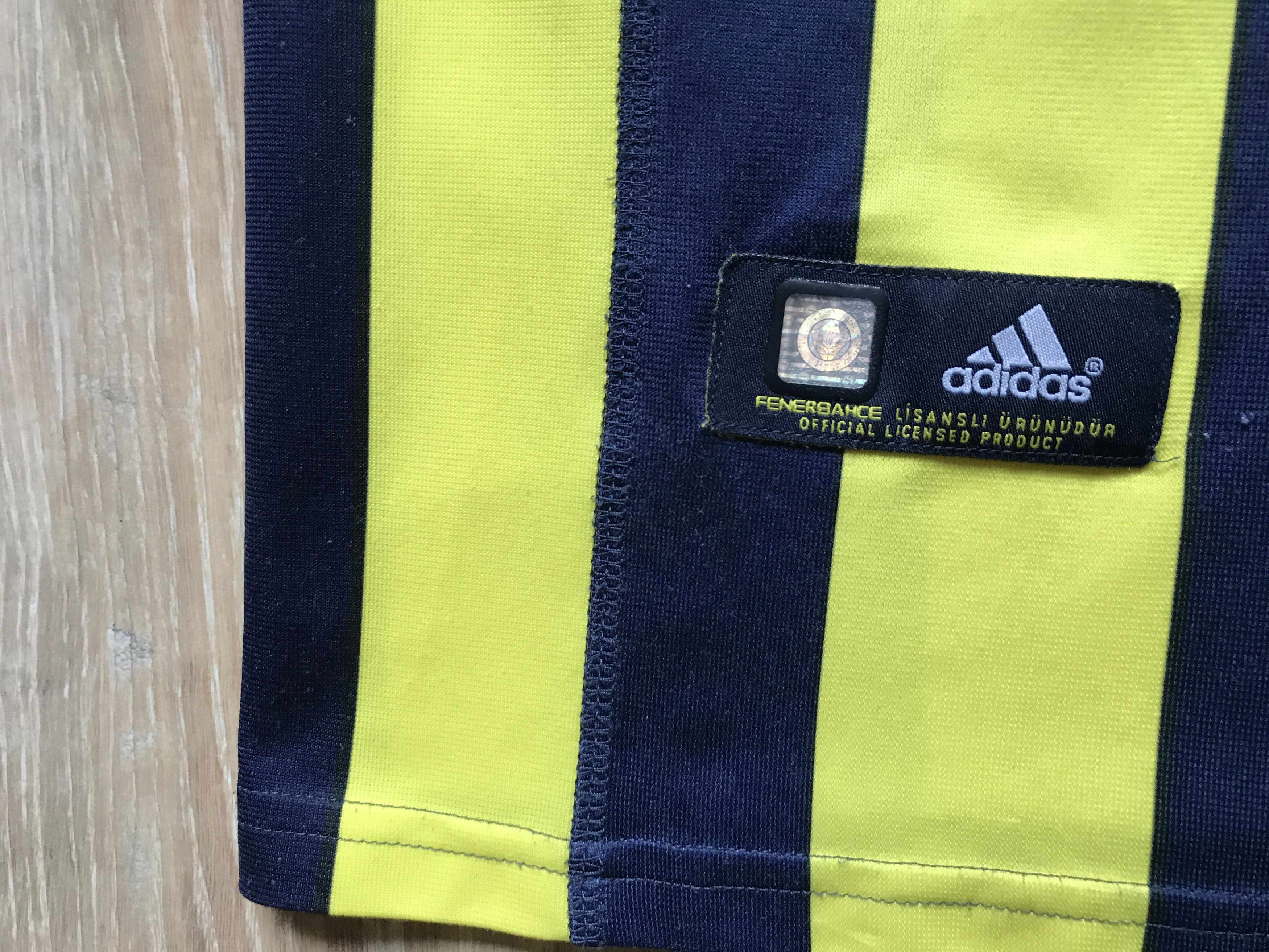 Adidas × Vintage Vintage Adidas Fenerbahce Home Shirt #34 Özcan Size US S / EU 44-46 / 1 - 5 Thumbnail