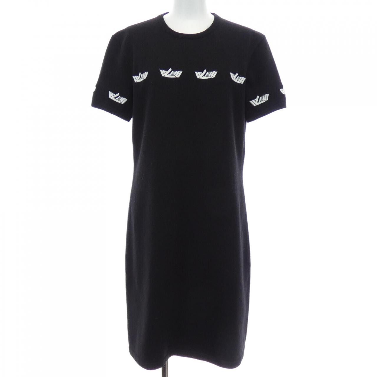 Louis Vuitton Louis Vuitton Louis Vuitton LV VITESSE T SHIRT DRESS Dress Textile Dresses FMKD01HH4 DUTY FREE for USA Size ONE SIZE - 1 Thumbnail