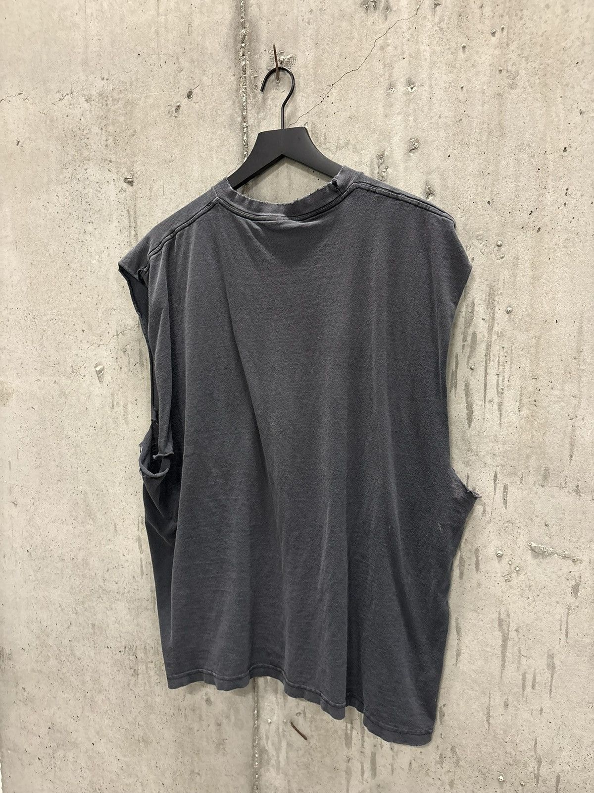 Vintage Vintage NWO Tank Thrashed Faded Grunge Band Distressed Size US XXL / EU 58 / 5 - 4 Thumbnail