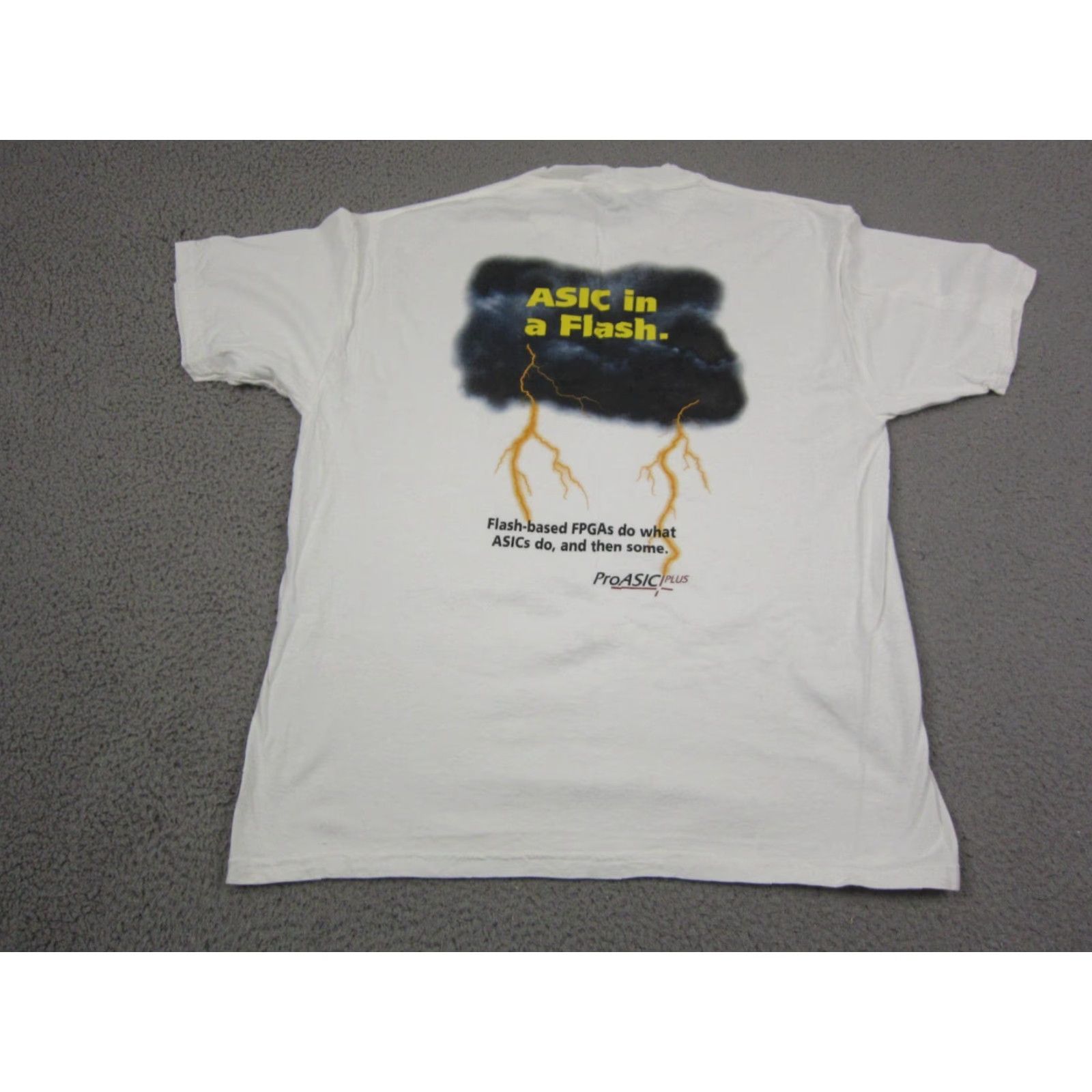 Hanes VINTAGE Hanes Shirt Adult L White ASIC in a Flash Actel FPGA Single Stitch Y2K Outdoor 90s Mens Shirt Size US L / EU 52-54 / 3 - 2 Thumbnail