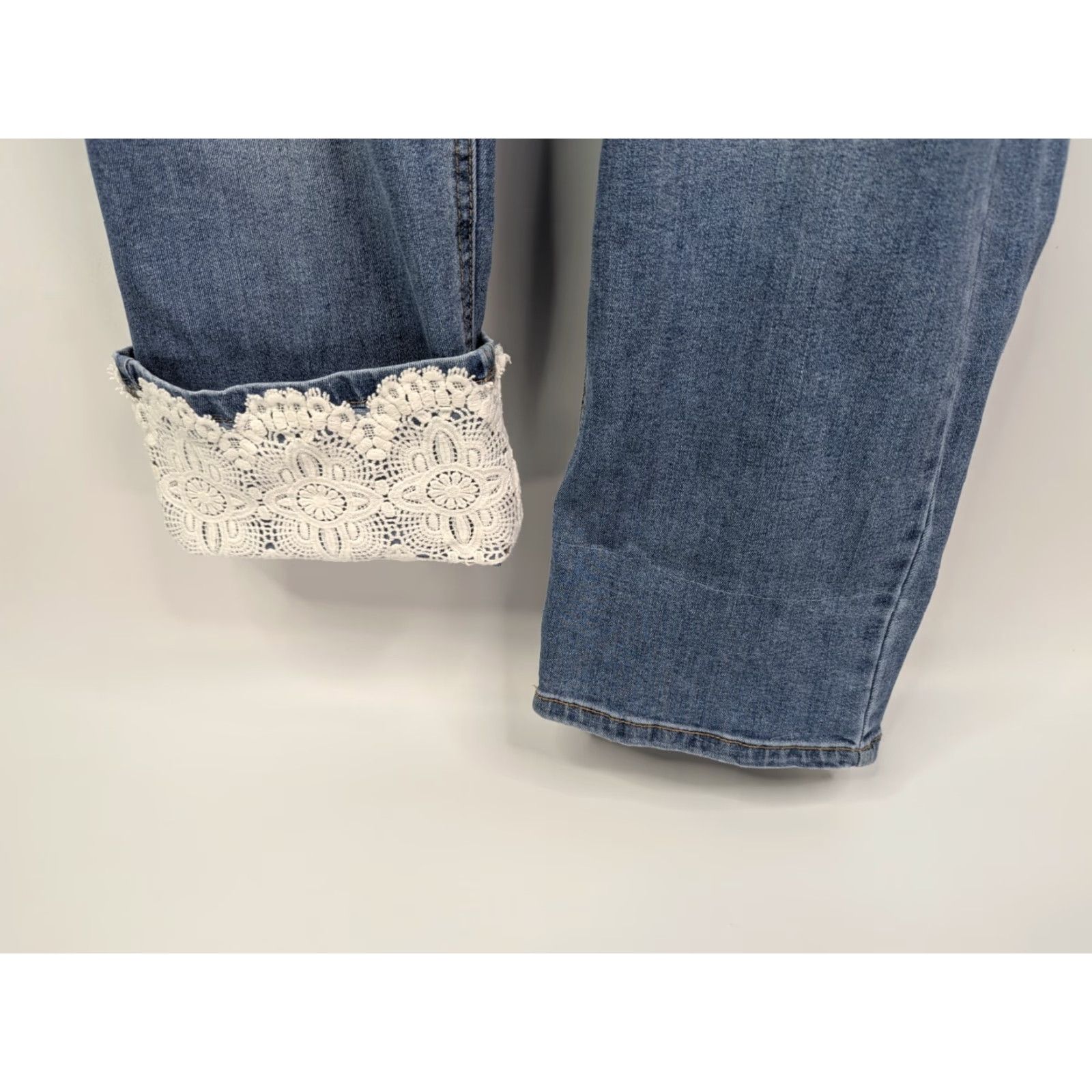 Vintage Lane Bryant Jeans Womens 20 Detail Hem Straight Crop High Rise Essential Stretch Size 42" / US 20 - 3 Thumbnail
