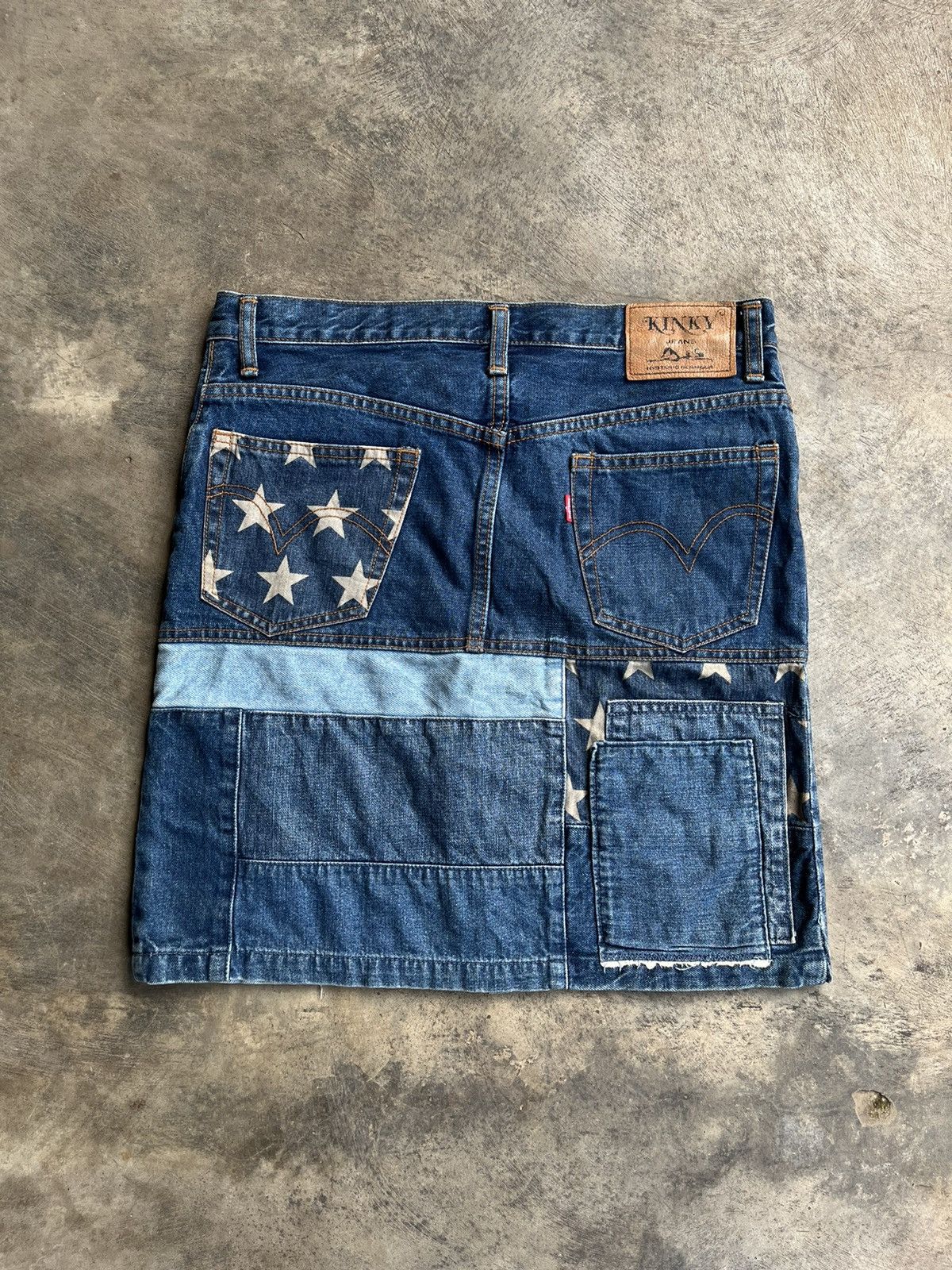 Hysteric Glamour 1990s Hysteric Glamour Kinky Hagi Patcwork Star Denim Skirt Size 32" / US 10 / IT 46 - 4 Thumbnail