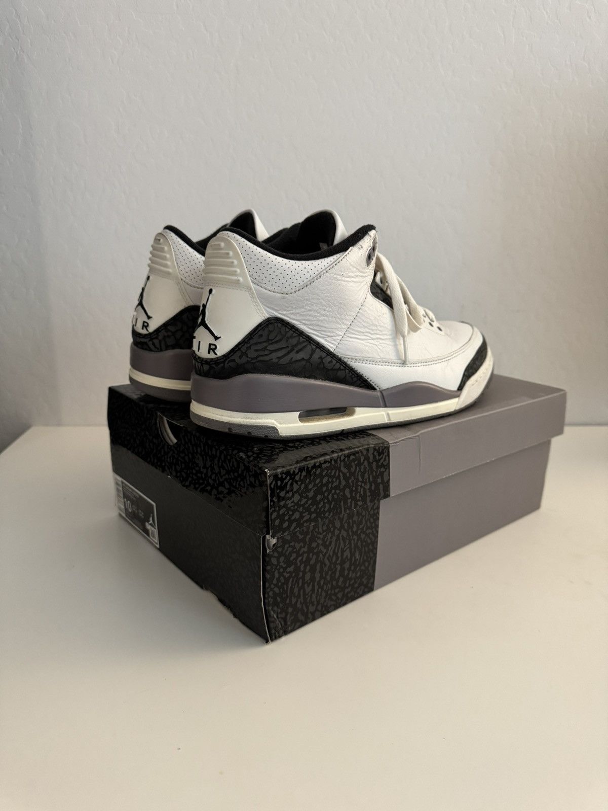 Jordan Brand Jordan 3 Retro Cement Grey Size US 10 / EU 43 - 4 Thumbnail