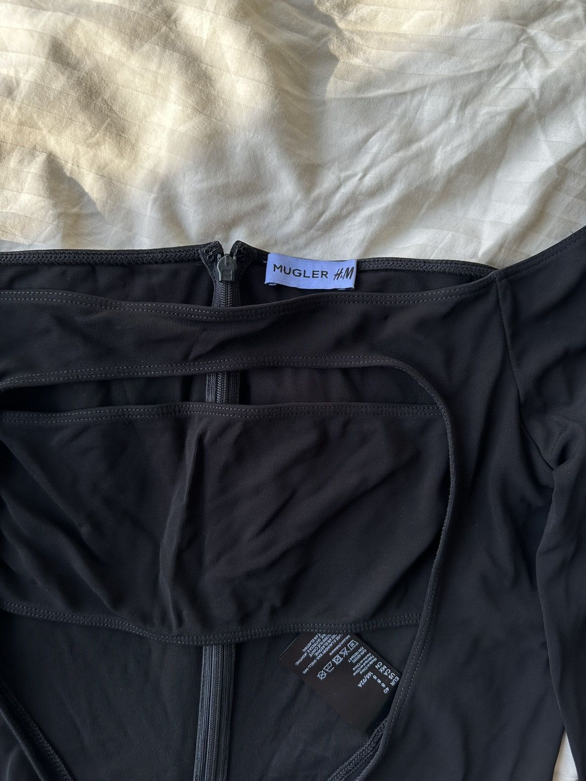 H&M × Mugler mugler x hm body Size M / US 6-8 / IT 42-44 - 2 Thumbnail
