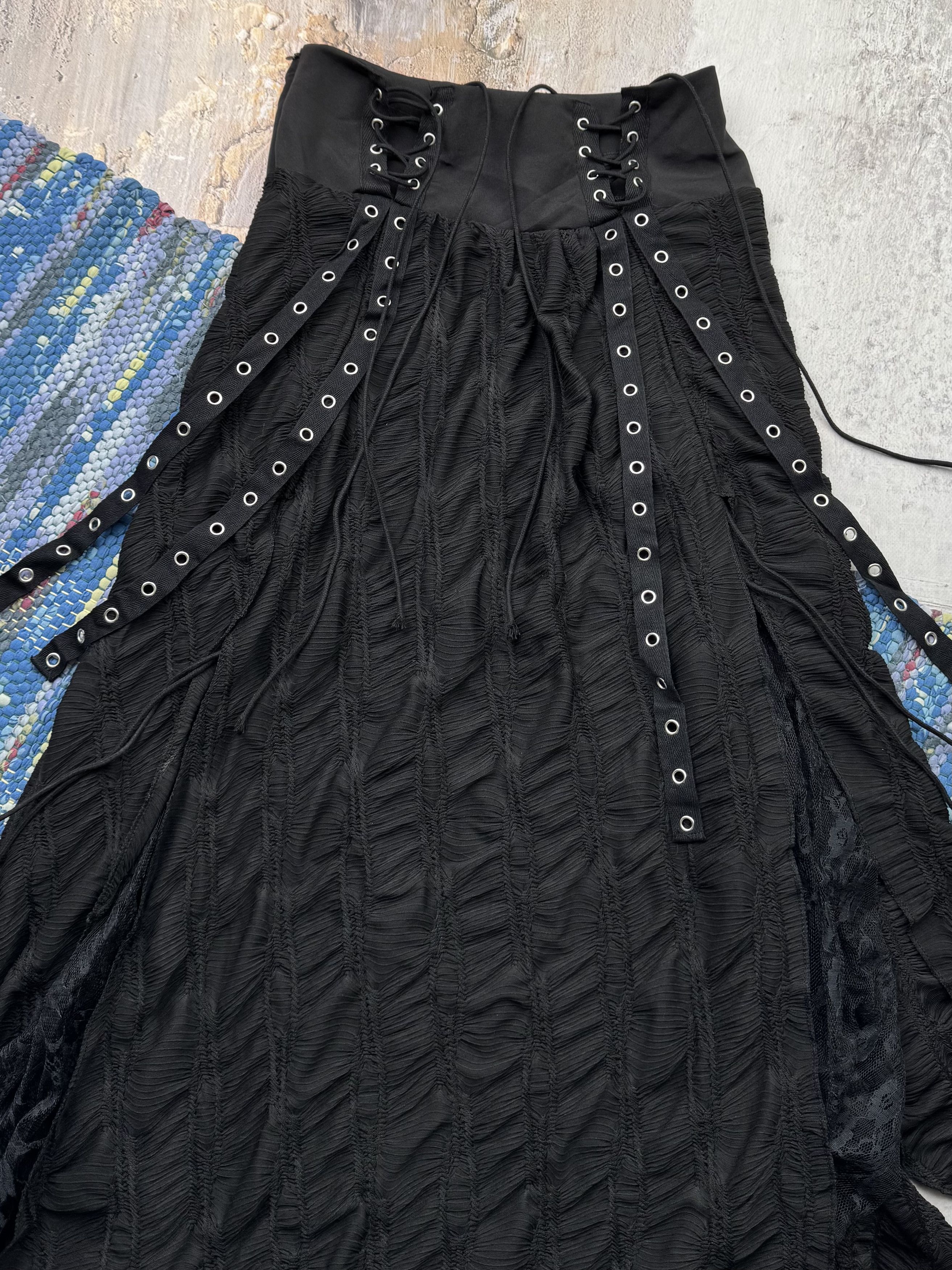 Vintage Vintage Goth Flare Skirt With Bondage A671(211)D15 Size 27" / US 4 / IT 40 - 4 Thumbnail