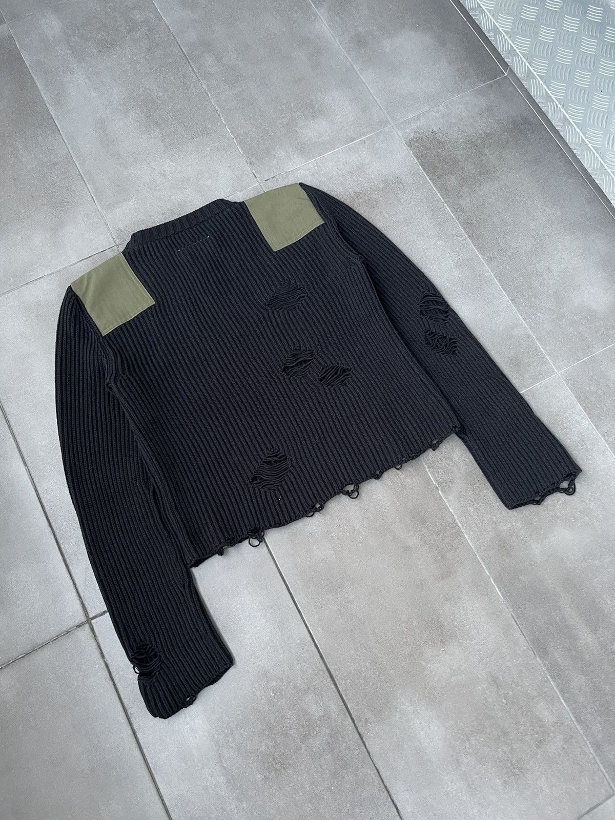 Maison Margiela !DS! SS23 Maison Margiela Distressed Black Knitted Sweater Size XXL / US 16-18 / IT 52-54 - 14 Thumbnail