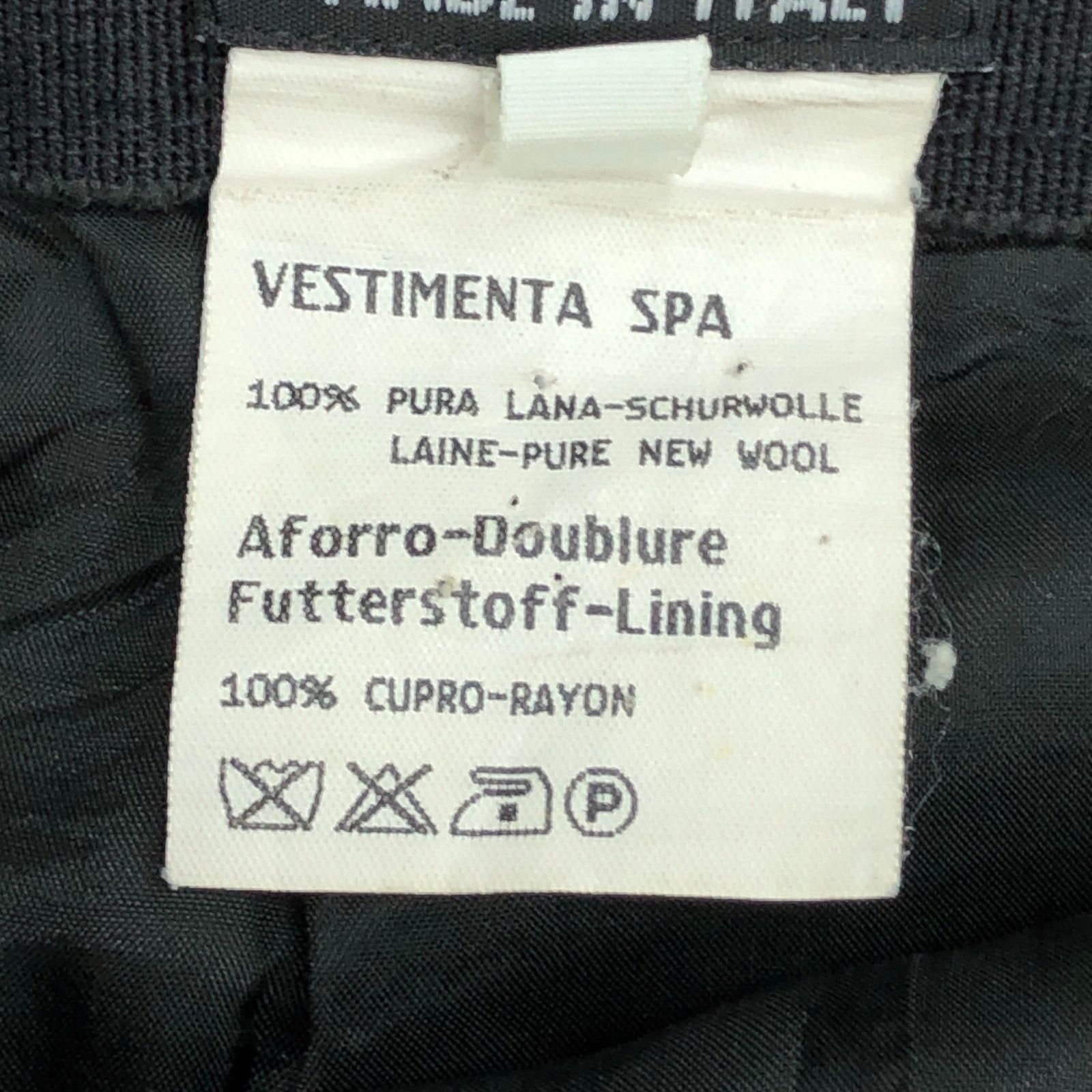 Giorgio Armani Giorgia Armani Size 44 US 8 Skirt A Line Career Size Zip Size 30" / US 8 / IT 44 - 16 Thumbnail